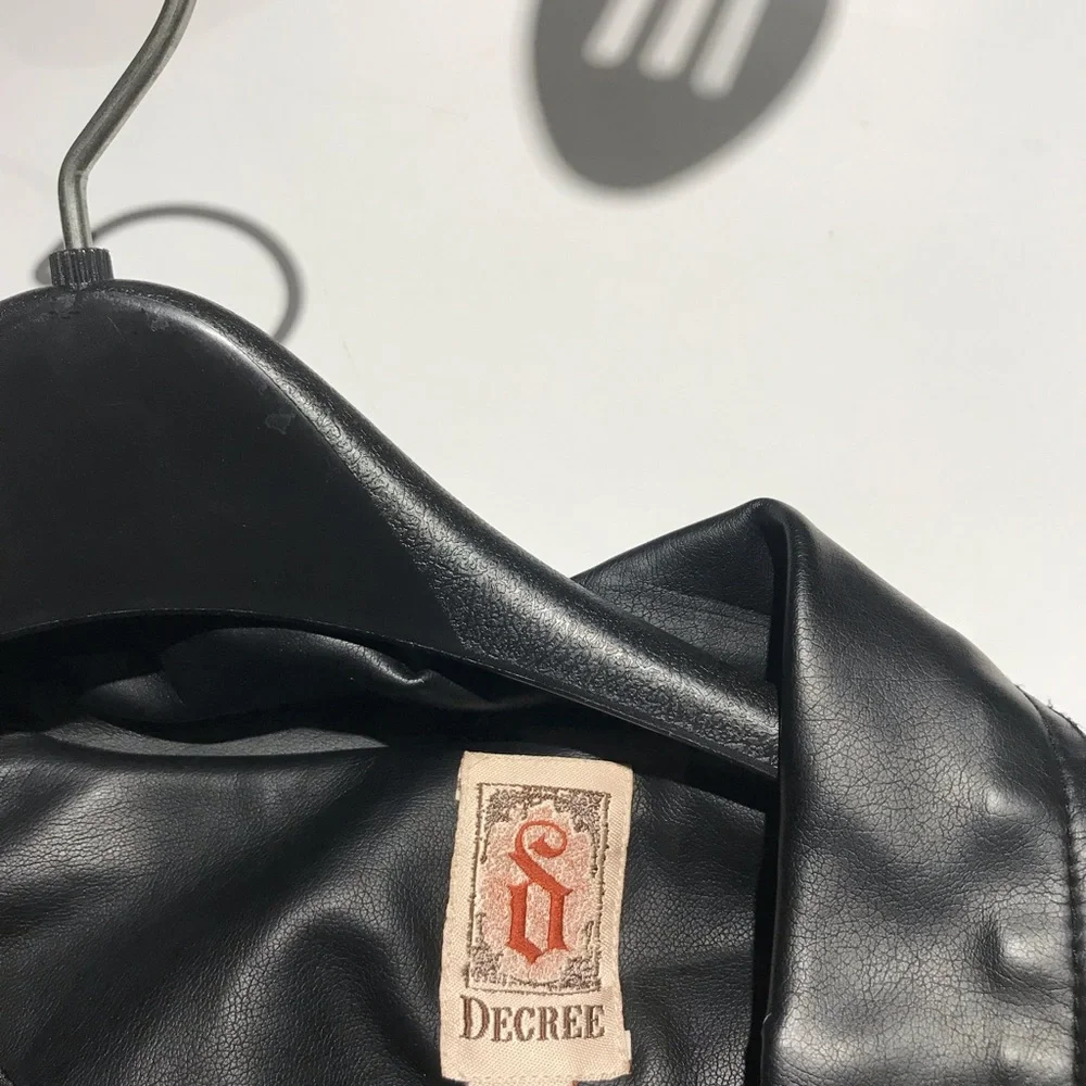 Decree Large Plether Coat Juniors size Large - Picture 3 of 3